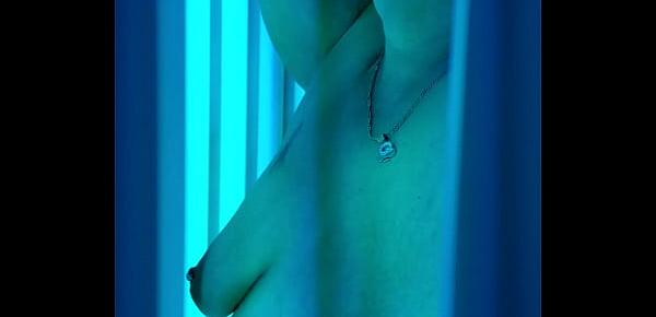  Rose in the tanning booth